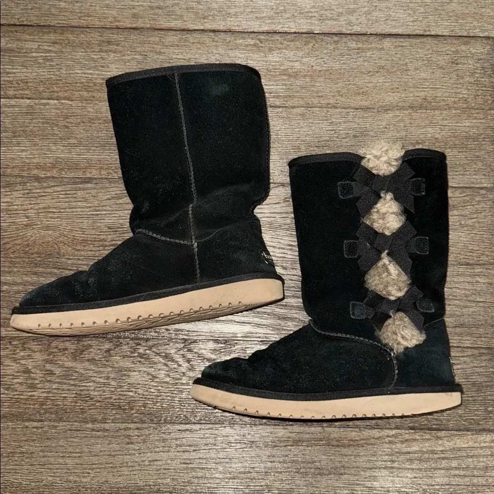 Koolaburra by UGG Victoria Tall Black